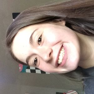 Meet your Posher, Carmenlita